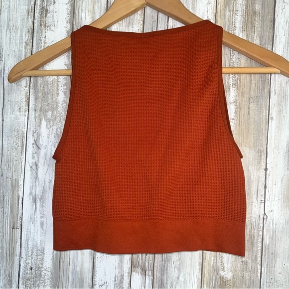 Calia High Neck Sports Crop - Picture 5 of 5